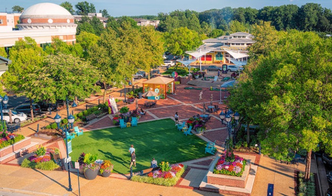 Lifestyle at Vista Fairfax Corner Lifestyle at Vista Fairfax Corner